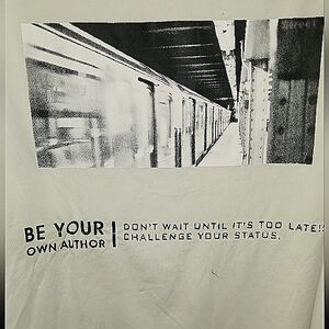 Be Your Own Author Graphic Tee sz Med